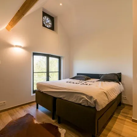 Hoeve De Zuidhoek Holiday home *
